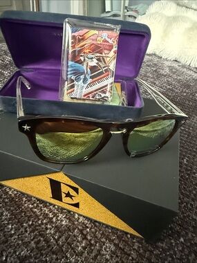 Tortoiseshell Women’s Sunglasses with Green Lenses